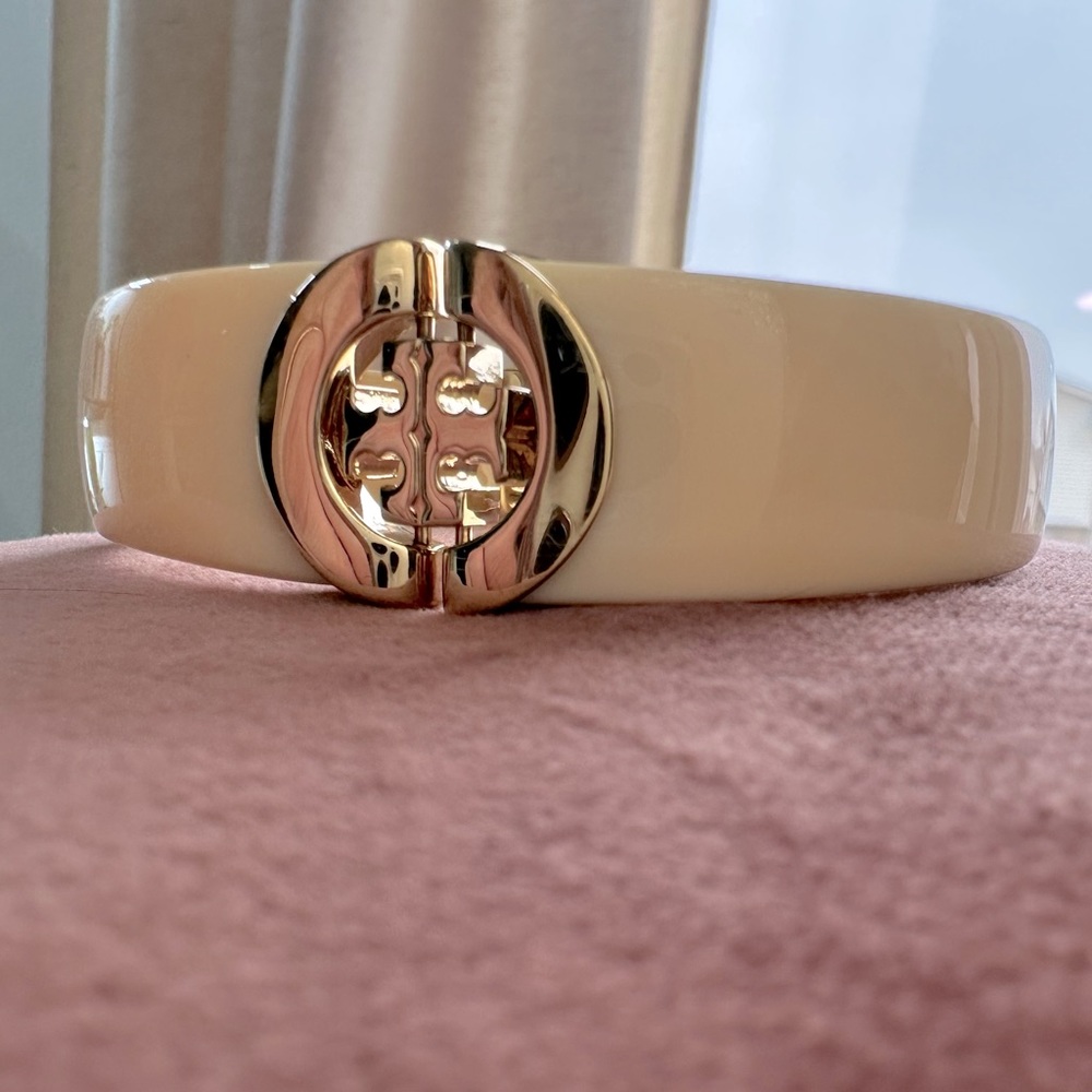 Tory Burch Logo Resin Bracelet - Magnetic & Clasp - Ivory & Gold